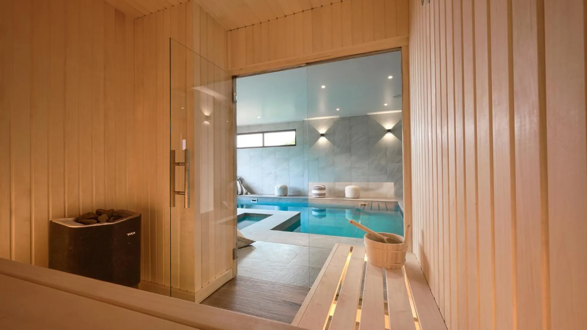 Ultimate Les Gets Luxury - Above The Clouds With Sauna, Pool Etc - Mansion Ensolielle For 15