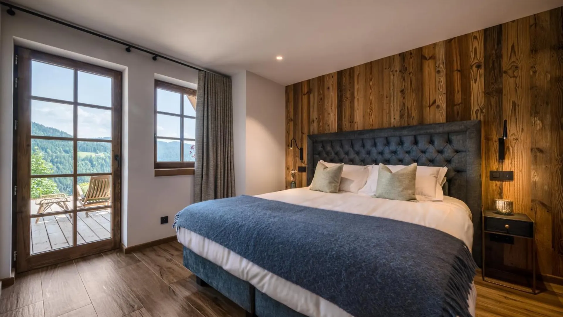 Ultimate Les Gets Luxury - Above The Clouds With Sauna, Pool Etc - Mansion Ensolielle For 15