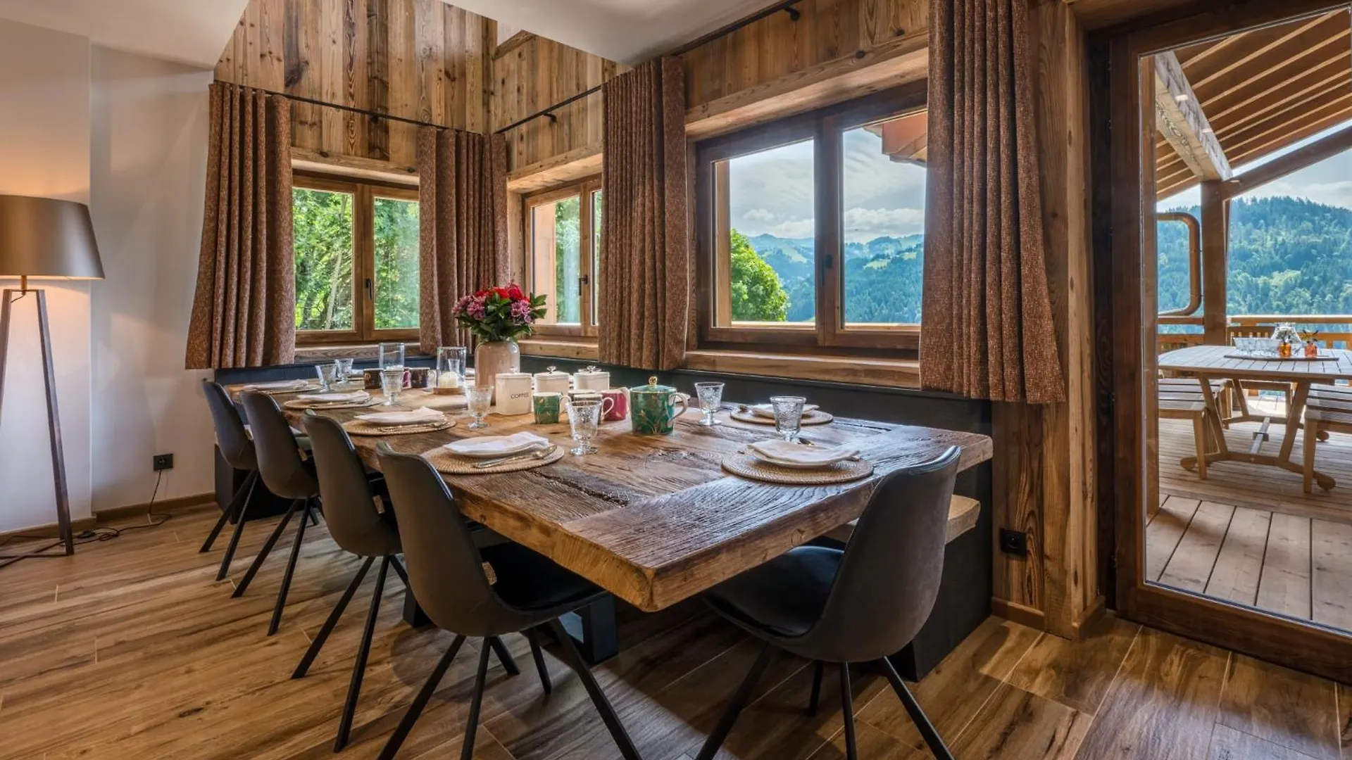 Dağ evi Ultimate Les Gets Luxury - Above The Clouds With Sauna, Pool Etc - Mansion Ensolielle For 15