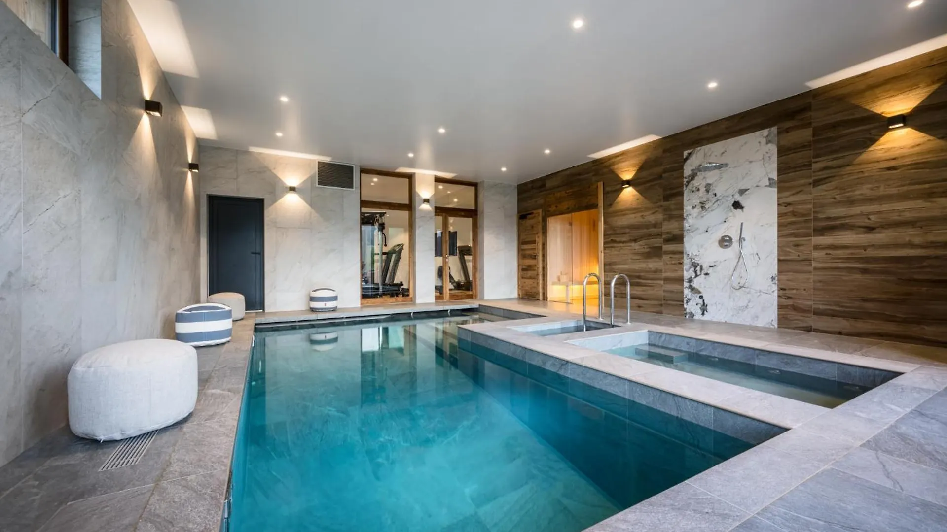 Ultimate Les Gets Luxury - Above The Clouds With Sauna, Pool Etc - Mansion Ensolielle For 15